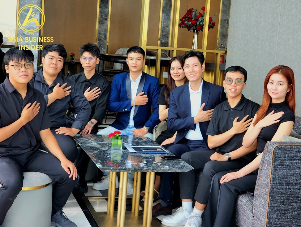 su-hop-tac-giua-asia-business-insider-va-ca-si-bao-anh-3-1688370436.jpg