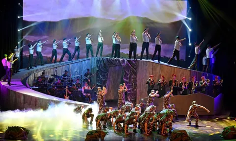 Hùng Thiêng Tây Bắc - Chương trình nghệ thuật đặc sắc của Đoàn Văn công Quân khu 2