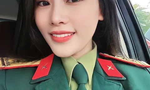 Thượng tá, NSƯT Hương Giang: Hơn 30 năm "nặng lòng" với âm nhạc Việt