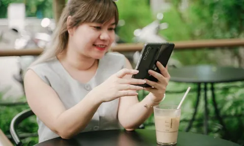 Người dùng “lột xác” với phiên bản mới linh hoạt, đầy sáng tạo với Galaxy Z5 Series